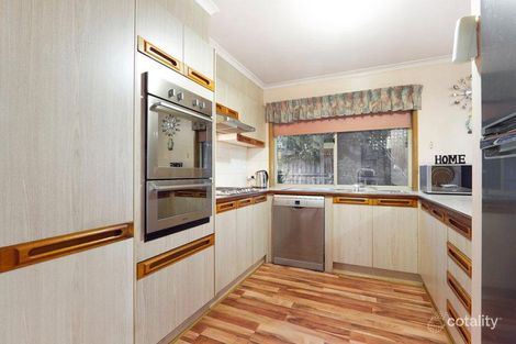 Property photo of 2 Kingsmere Drive Berwick VIC 3806