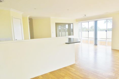 Property photo of 2A University Close College Grove WA 6230