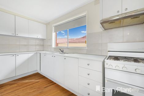 Property photo of 4 Lisa Place Melton West VIC 3337