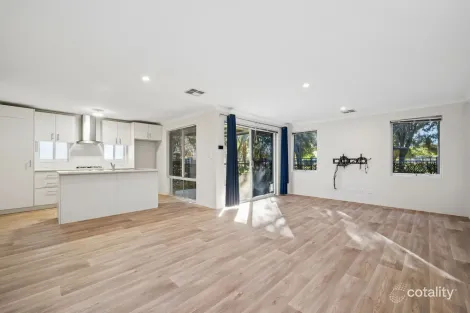 Property photo of 12 Tringa Crescent Harrisdale WA 6112