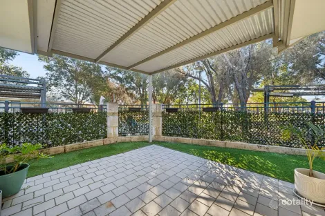 Property photo of 12 Tringa Crescent Harrisdale WA 6112