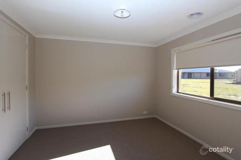 Property photo of 17 Evergreen Drive Alfredton VIC 3350