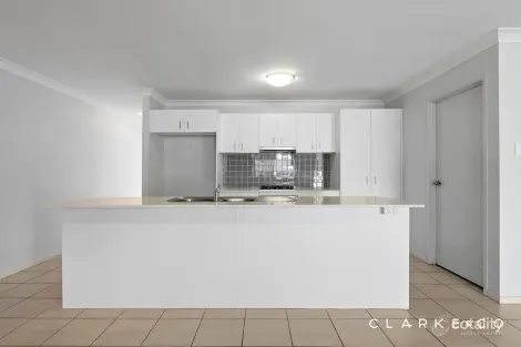 Property photo of 10 Peridot Street Rutherford NSW 2320