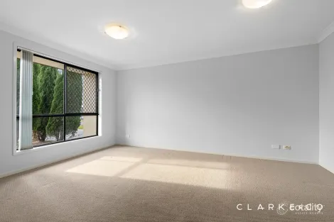 Property photo of 10 Peridot Street Rutherford NSW 2320