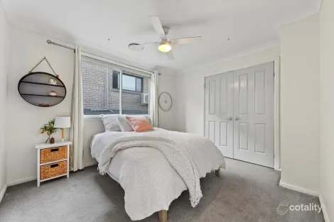 Property photo of 8 Lasseter Avenue Chifley NSW 2036