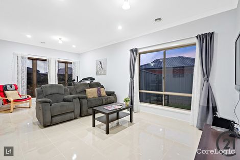 Property photo of 14 Sancho Drive Cranbourne East VIC 3977