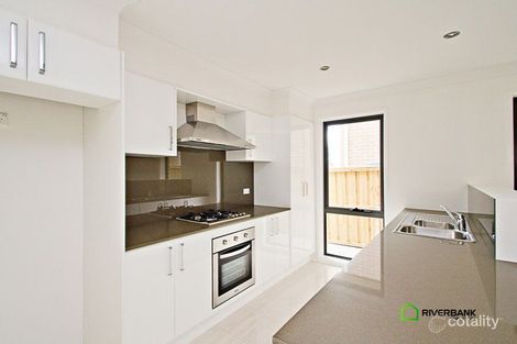 Property photo of 63 Edward Drive Pemulwuy NSW 2145