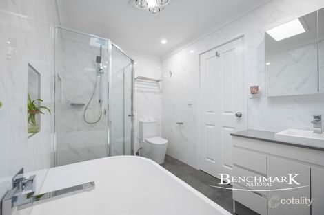 Property photo of 23 Brownlow Court Wattle Grove NSW 2173