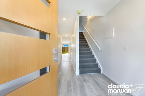 Property photo of 19 Stonewood Circuit Hadfield VIC 3046