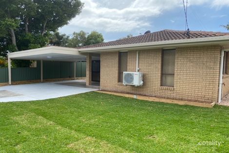 138 Government Rd, Labrador, QLD 4215