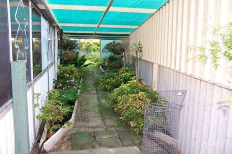 Property photo of 4 Planet Court Beckenham WA 6107