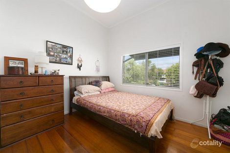 Property photo of 24 Pearson Street Kangaroo Point QLD 4169