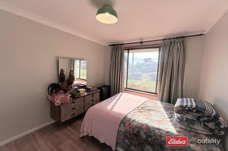Property photo of 10 Schofield Way Kelso NSW 2795