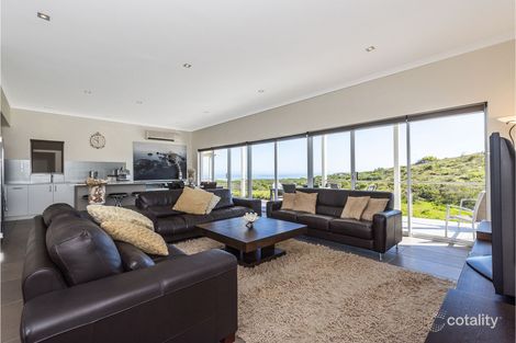 20/2 Robertson Rd, Ledge Point, WA 6043