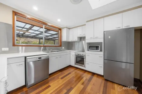 Property photo of 12 Dyer Place Wanniassa ACT 2903