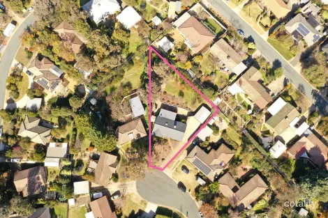 Property photo of 12 Dyer Place Wanniassa ACT 2903