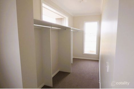 Property photo of 38 Biscotti Crescent Manor Lakes VIC 3024