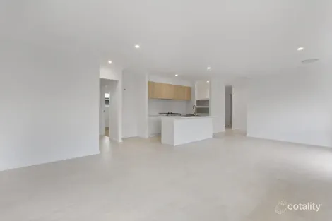 Property photo of 19 Persimmon Parkway Thrumster NSW 2444