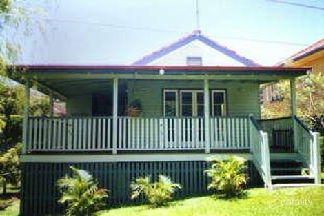 30 Barradine St, Greenslopes, QLD 4120