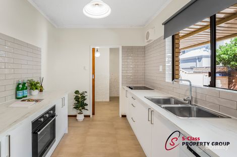 Property photo of 2/5 Cale Street Como WA 6152