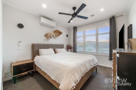 Property photo of 16 Natura Avenue Werribee VIC 3030