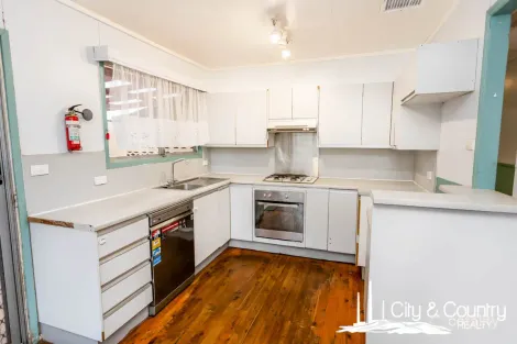 Property photo of 28 Evans Street Sunset QLD 4825