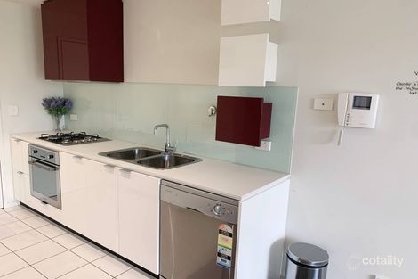 Property photo of 304/15-21 Harrow Street Box Hill VIC 3128