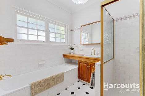 Property photo of 5 Garrawin Court Clear Mountain QLD 4500