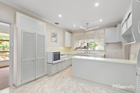 Property photo of 197 Mountain View Parade Rosanna VIC 3084