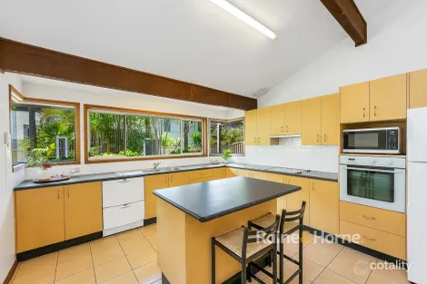 Property photo of 13 Goondi Close Horsfield Bay NSW 2256
