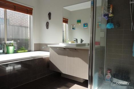 Property photo of 39 Juniper Avenue Point Cook VIC 3030