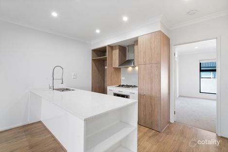 Property photo of 13 Grenaroff Walk Lyndhurst VIC 3975