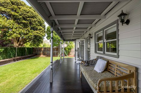 Property photo of 24 Fairlie Avenue Macleod VIC 3085