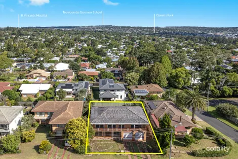 Property photo of 20 Barrymount Crescent Mount Lofty QLD 4350