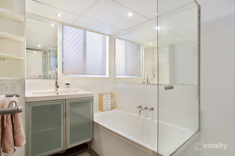 Property photo of 3/150 Surf Parade Broadbeach QLD 4218