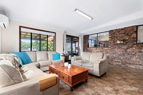 Property photo of 12 Maryanne Court Point Vernon QLD 4655