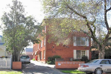 Property photo of 2/64 Dover Street Flemington VIC 3031