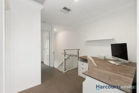Property photo of 6 Fewston Lane Aveley WA 6069