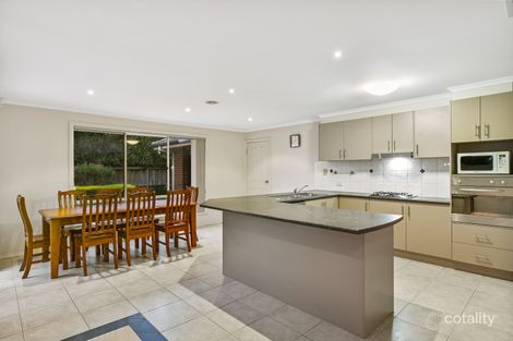 Property photo of 21 Meadowlands Way Berwick VIC 3806