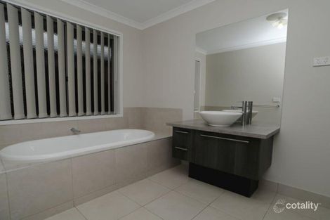 Property photo of 69 Thomas Wedge Drive Wangaratta VIC 3677