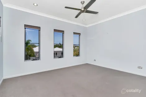 Property photo of 125 Harbour Drive Trinity Park QLD 4879