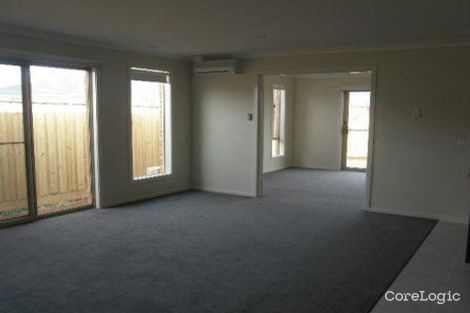 Property photo of 13 Noah Way Tarneit VIC 3029