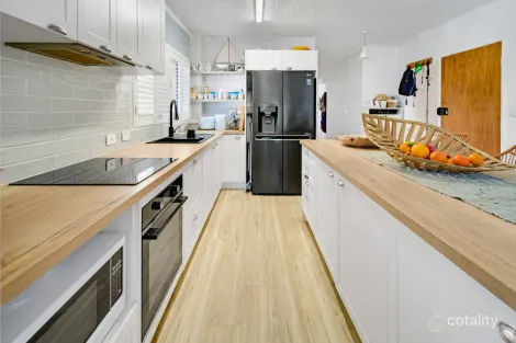 Property photo of 1/28 Sunrise Boulevard Surfers Paradise QLD 4217