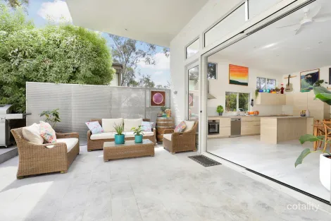 29 Edward Pde, Wentworth Falls, NSW 2782
