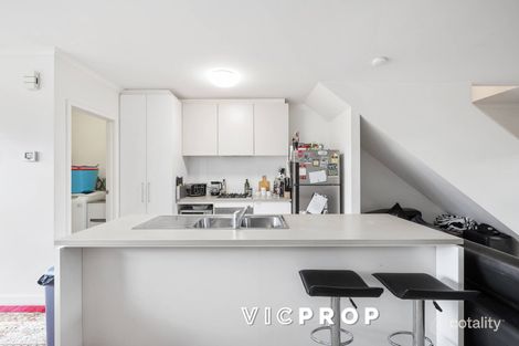 Property photo of 1 Richmond Circuit Mulgrave VIC 3170