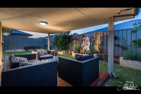 13 Serisier Pkwy, Queens Park, WA 6107