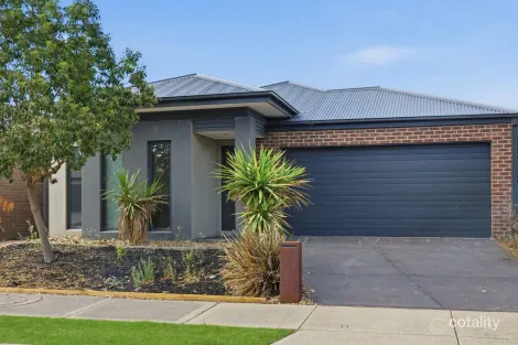 15 Saltmarsh Cres, Point Cook, VIC 3030