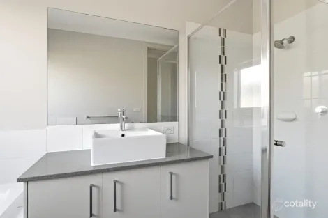 Property photo of 15 Saltmarsh Crescent Point Cook VIC 3030