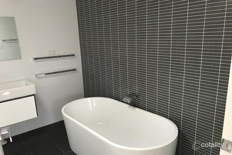 38a Jacaranda Dr, Georges Hall, NSW 2198