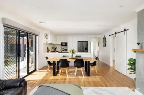 Property photo of 13 Gavin Street Warrnambool VIC 3280